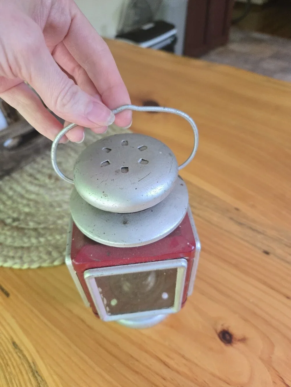 ✨️ Vintage 1960's Carriage Style Lamp Hong Kong Oil Kerosene Lantern